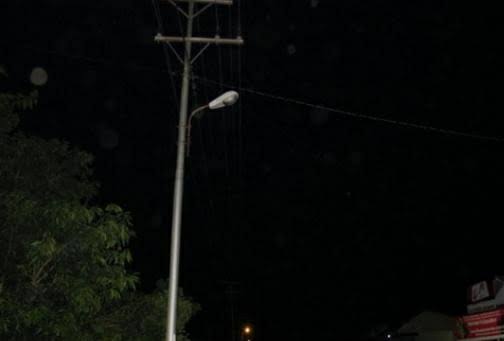 Kota Siantar - 5 Bulan Sudah GELAP-GULITA, 2025 Masih saja JALAN TAK PULANG GEMERLIP CAHAYA LAMPU PUN HILANG . . . dilaporkan berkali-kali "Ending Judek Or Work", Pihak Terkait Mulai Abaikan Aduan Masyarakat - Lalu Buat Apa Sistem Pengaduan (dilihat aja tidak, apalagi disentuh atau GERAGAS!!! OTW) 2 IMG 20250621 WA0036