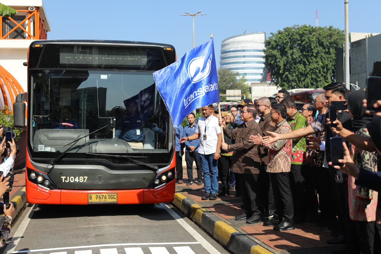 Gubernur Pramono Anung Resmikan Rute Baru Transjabodetabek Blok M–Bandara Soekarno-Hatta 2 » 20260313 131132